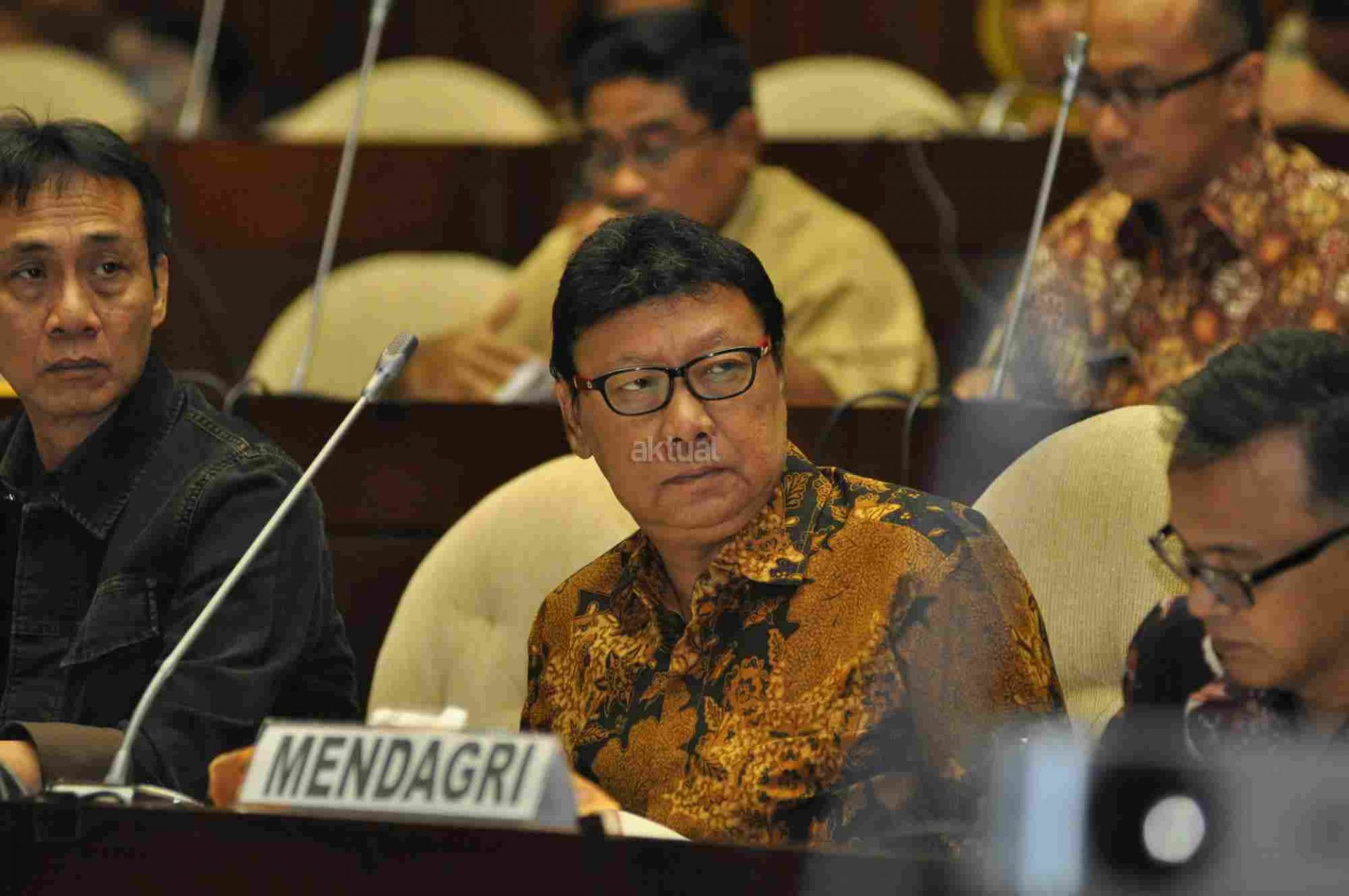 Mendagri-raker-dengan-Komisi-II-3