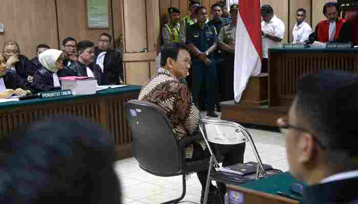 sidang-ahok1-poskota