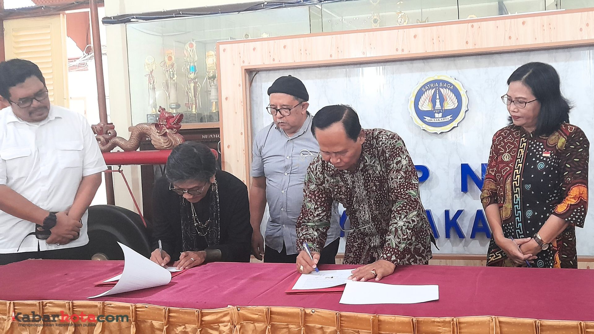 Desain tanpa judul (42)