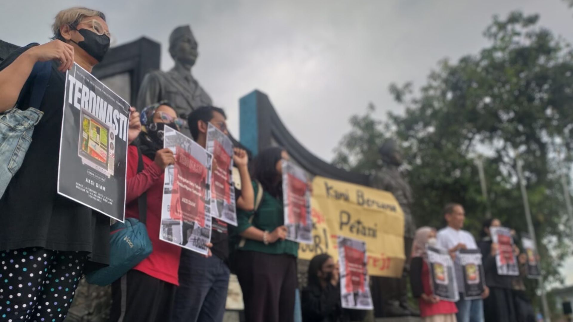 Desain tanpa judul - 2025-02-14T230529.752