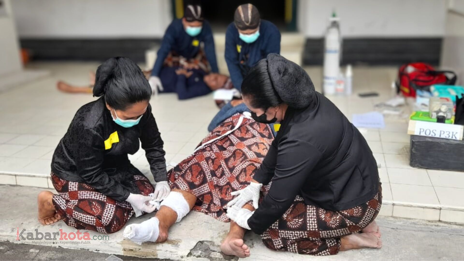 Abdi dalem Keraton Yogyakarta