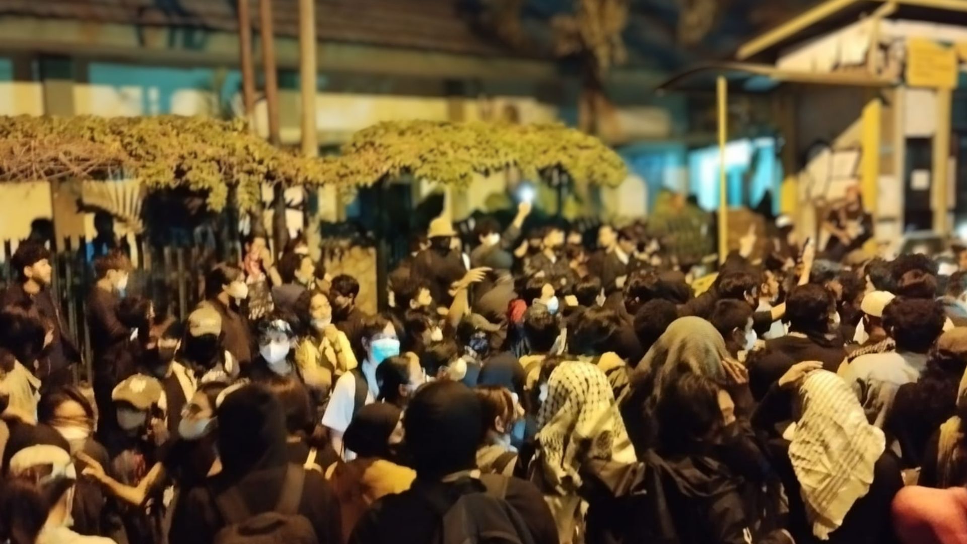 demo simpang 4 gramedia jogja